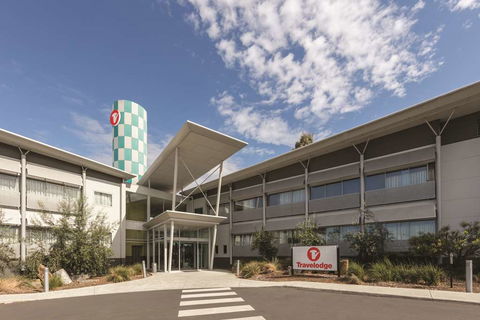 Travelodge Hobart Airport - Surfers Paradise Gold Coast 2