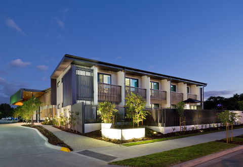 The Glen Hotel & Suites - Surfers Paradise Gold Coast 0
