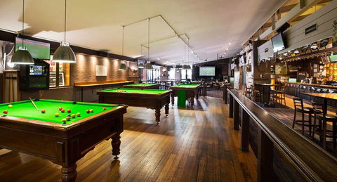 Burvale Hotel - Surfers Paradise Gold Coast 9