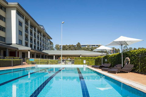 Rydges Norwest Sydney - Surfers Paradise Gold Coast 7