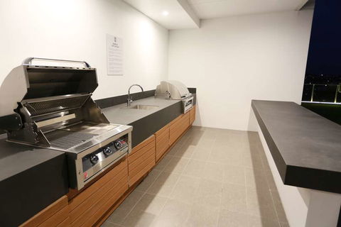Alex Perry Hotel And Apartments - Surfers Paradise Gold Coast 15