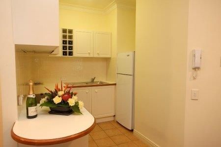 ULTIQA Rothbury Hotel - Surfers Paradise Gold Coast 2