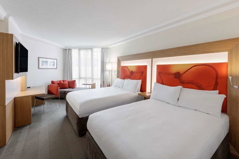 Amora Hotel Brisbane - Surfers Paradise Gold Coast 9