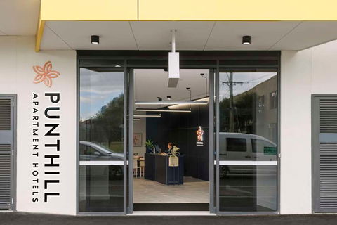 Punthill Essendon North - Surfers Paradise Gold Coast 0