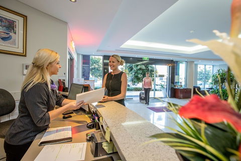 Hotel Gloria - Surfers Paradise Gold Coast 1