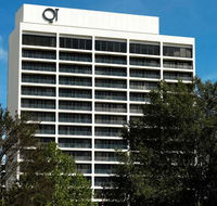 QT Canberra - Surfers Paradise Gold Coast
