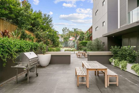 Good Life Suites - Surfers Paradise Gold Coast 1