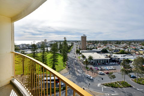 Atlantic Tower Motor Inn - Surfers Paradise Gold Coast 1