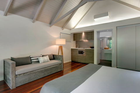 Hamilton Island Palm Bungalows - Surfers Paradise Gold Coast 1