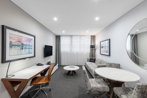 Meriton Serviced Apartments North Sydney - Surfers Paradise Gold Coast 1