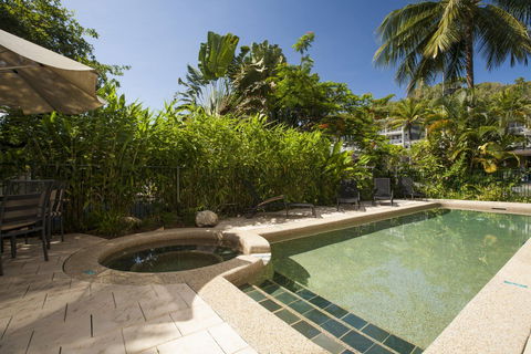Port Douglas Apartments - Surfers Paradise Gold Coast 2
