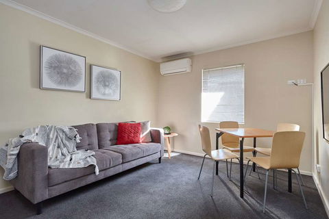 Elphin Villas - Surfers Paradise Gold Coast 1