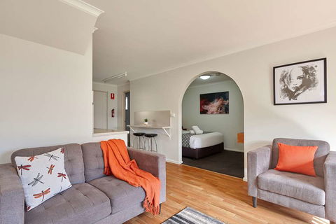 Elphin Villas - Surfers Paradise Gold Coast 6