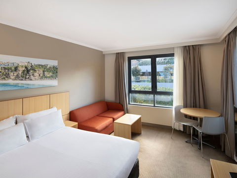 Mercure Sydney Manly Warringah - Surfers Paradise Gold Coast 2