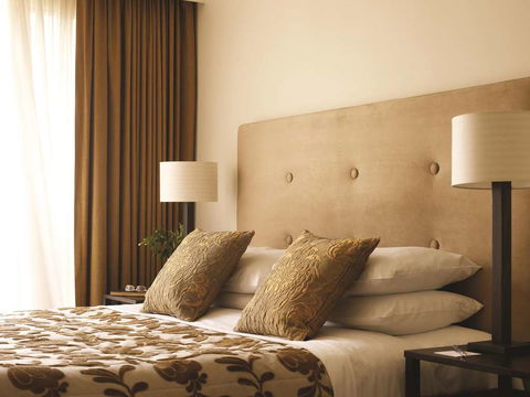 The Lyall Hotel - Surfers Paradise Gold Coast 2