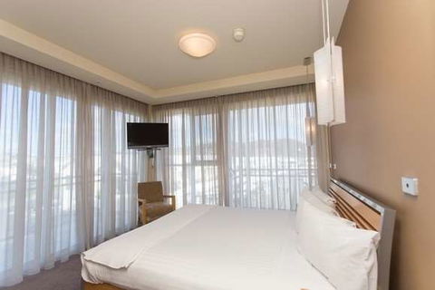 Peppers Seaport Hotel - Surfers Paradise Gold Coast 1