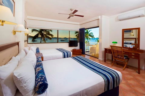 Coral Sea Resort - Surfers Paradise Gold Coast 1