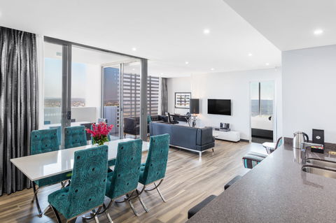 Meriton Suites Chatswood - Surfers Paradise Gold Coast 1