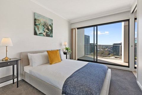 Astra Apartments Parramatta - Surfers Paradise Gold Coast 2