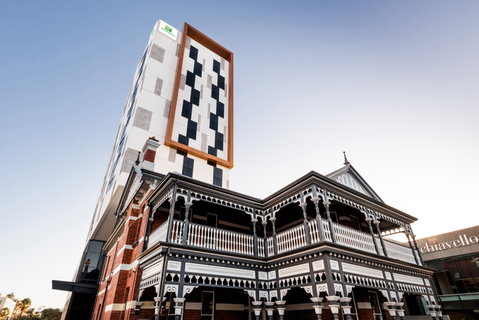 Holiday Inn West Perth - Surfers Paradise Gold Coast 0