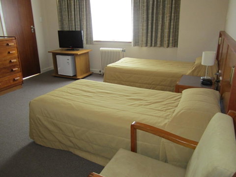 University House - ANU - Surfers Paradise Gold Coast 3