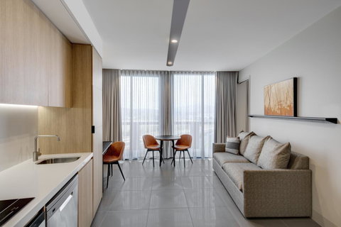 Vibe Hotel Canberra - Surfers Paradise Gold Coast 44