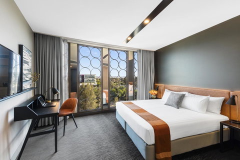 Vibe Hotel Canberra - Surfers Paradise Gold Coast 2
