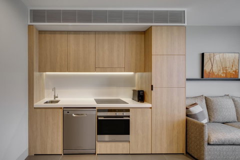 Vibe Hotel Canberra - Surfers Paradise Gold Coast 37