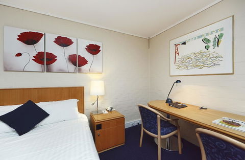 Ibis Styles Canberra - Surfers Paradise Gold Coast 41