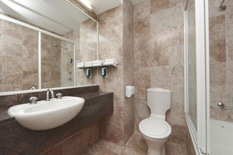 Ibis Styles Canberra - Surfers Paradise Gold Coast 32