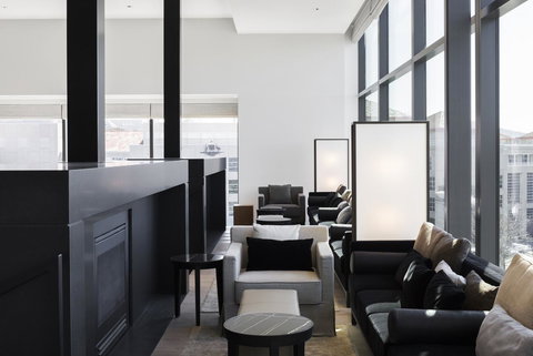 Little National Hotel Canberra - Surfers Paradise Gold Coast 10