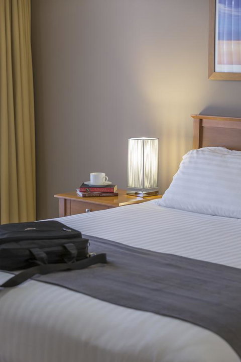 Nesuto Canberra - Surfers Paradise Gold Coast 9