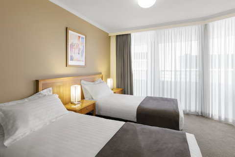 Nesuto Canberra - Surfers Paradise Gold Coast 23