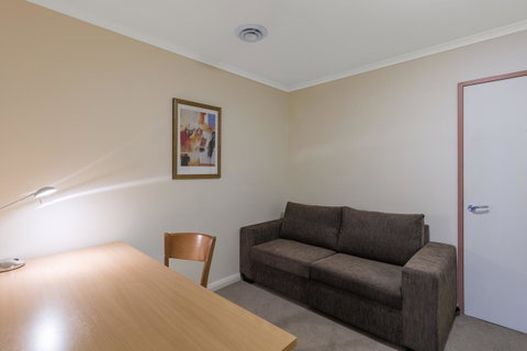 Nesuto Canberra - Surfers Paradise Gold Coast 15