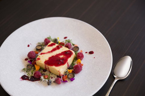 Hotel Kurrajong Canberra - Surfers Paradise Gold Coast 14