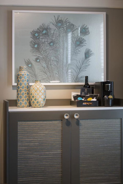 Hotel Kurrajong Canberra - Surfers Paradise Gold Coast 37