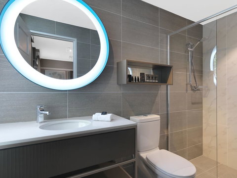 Hotel Kurrajong Canberra - Surfers Paradise Gold Coast 15