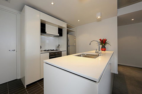 Dockside 4 Kingston ACT - Surfers Paradise Gold Coast 21