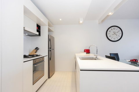 Dockside 4 Kingston ACT - Surfers Paradise Gold Coast 11