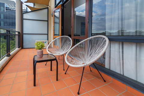 ALLARA CANBERRA - Surfers Paradise Gold Coast 5