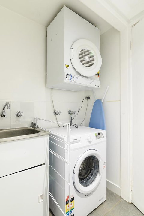 ALLARA CANBERRA - Surfers Paradise Gold Coast 14