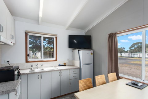 Victor Harbor Holiday Park - Surfers Paradise Gold Coast 30