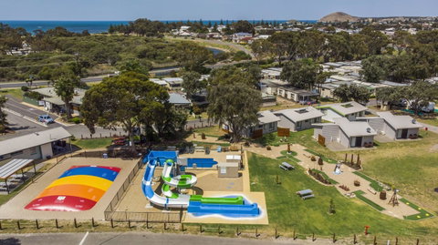Victor Harbor Holiday Park - Surfers Paradise Gold Coast 12