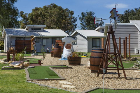 Victor Harbor Holiday Park - Surfers Paradise Gold Coast 4