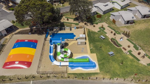 Victor Harbor Holiday Park - Surfers Paradise Gold Coast 10