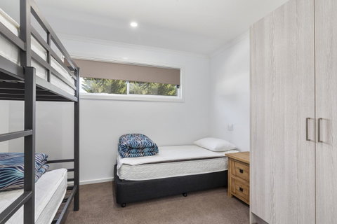 Victor Harbor Holiday Park - Surfers Paradise Gold Coast 14