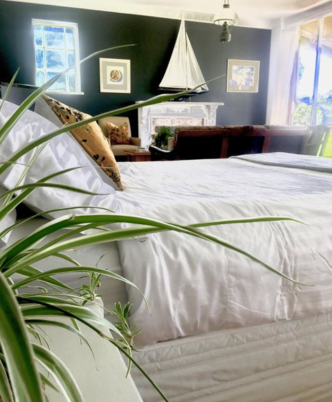 The Lake House Retreat - Surfers Paradise Gold Coast 6