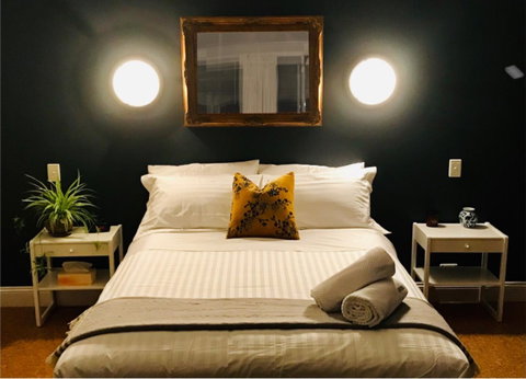 The Lake House Retreat - Surfers Paradise Gold Coast 16