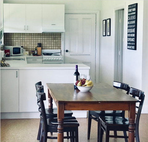 The Lake House Retreat - Surfers Paradise Gold Coast 8