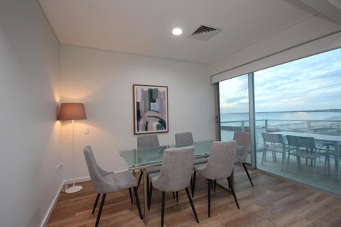 Wallaroo Marina Apartments - Surfers Paradise Gold Coast 19